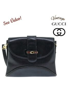 ⚜️Gucci Elegant Vintage Shoulder Bag in Butter-Soft Smooth Leather AUTHENTICATED